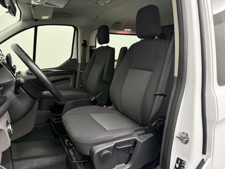 Vehicle Image 22
