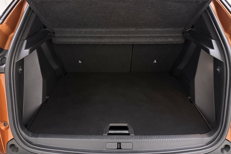 Vehicle Image 17