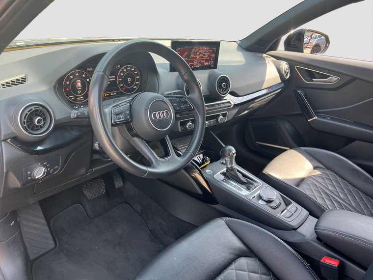 Vehicle Image 17