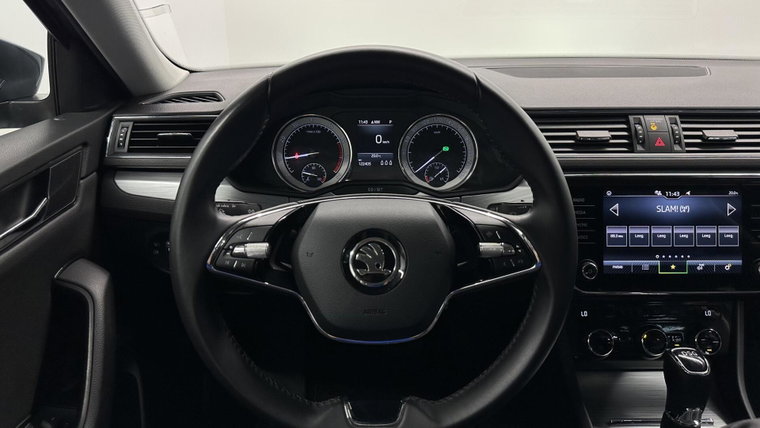 Vehicle Image 18