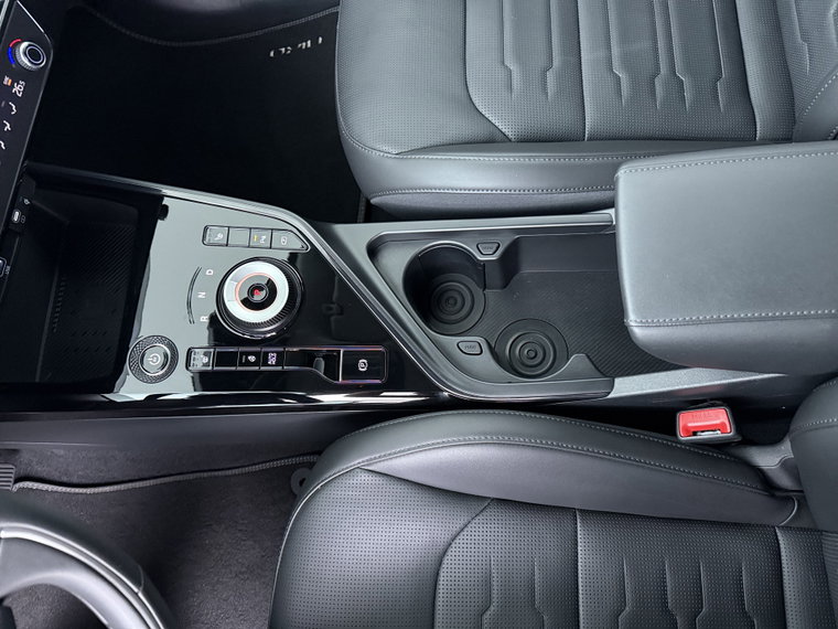 Vehicle Image 33
