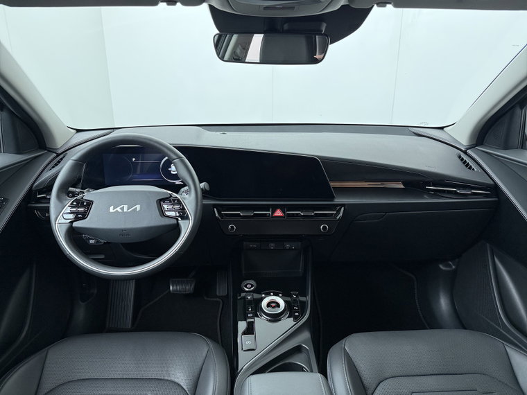 Vehicle Image 37