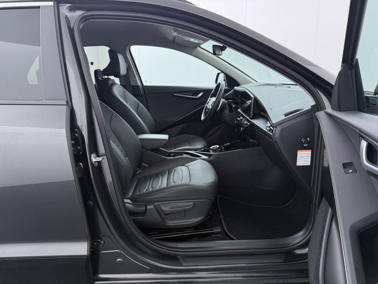 Vehicle Image 41