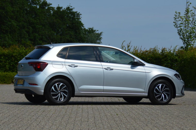Vehicle Image 35