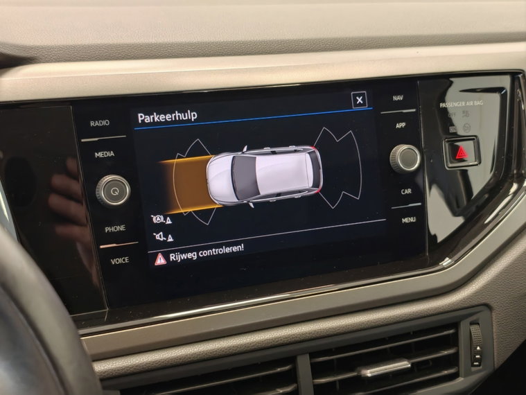 Vehicle Image 19