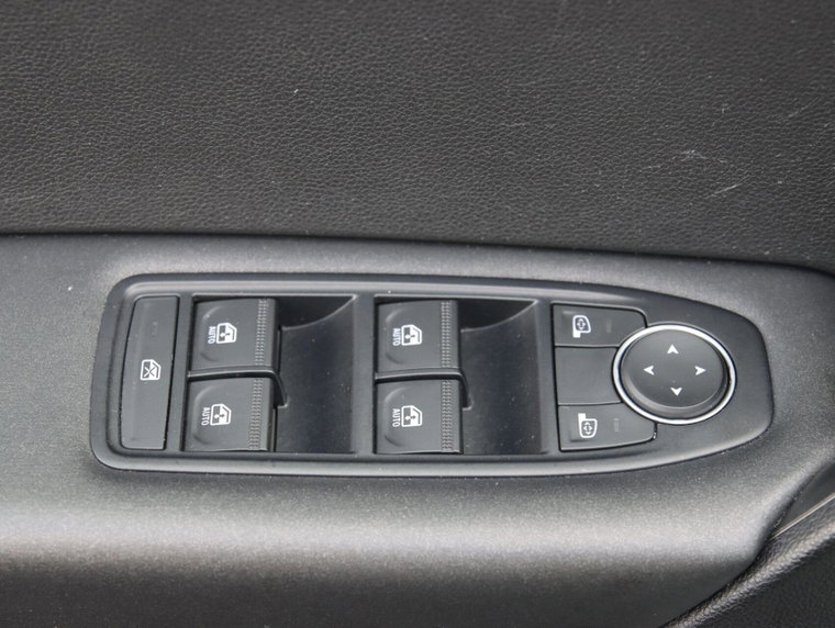 Vehicle Image 33