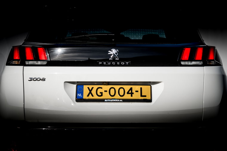 Vehicle Image 32