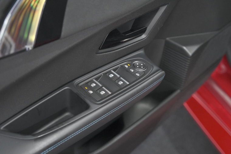 Vehicle Image 24