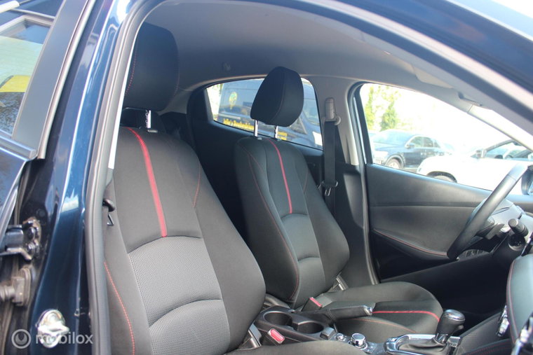 Vehicle Image 12