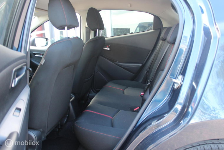 Vehicle Image 13