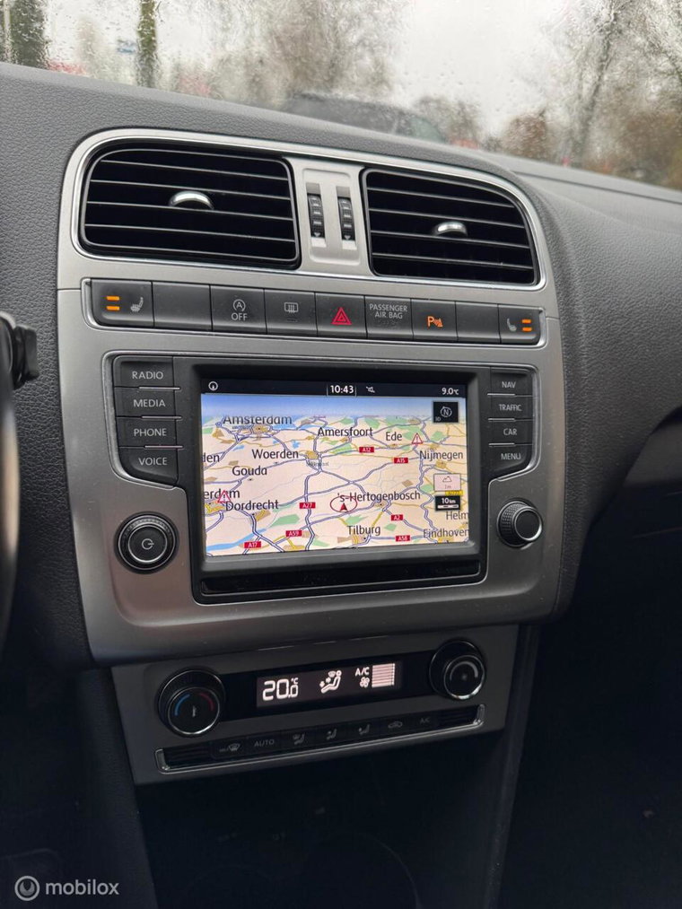 Vehicle Image 22