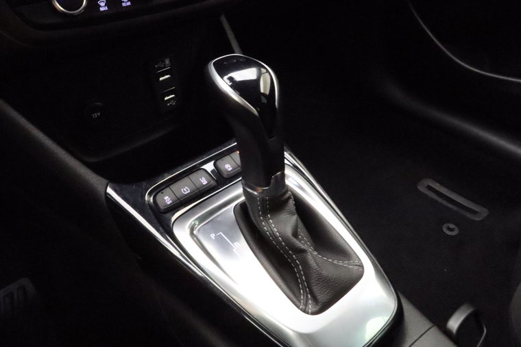 Vehicle Image 19