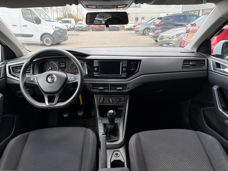Vehicle Image 18