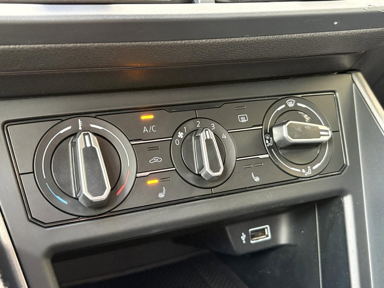 Vehicle Image 29