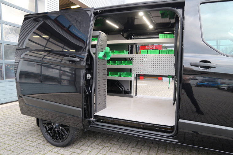 Vehicle Image 23