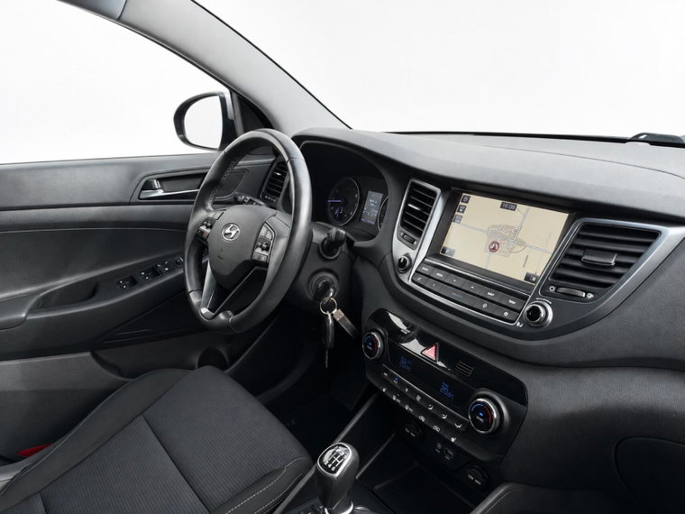Vehicle Image 15