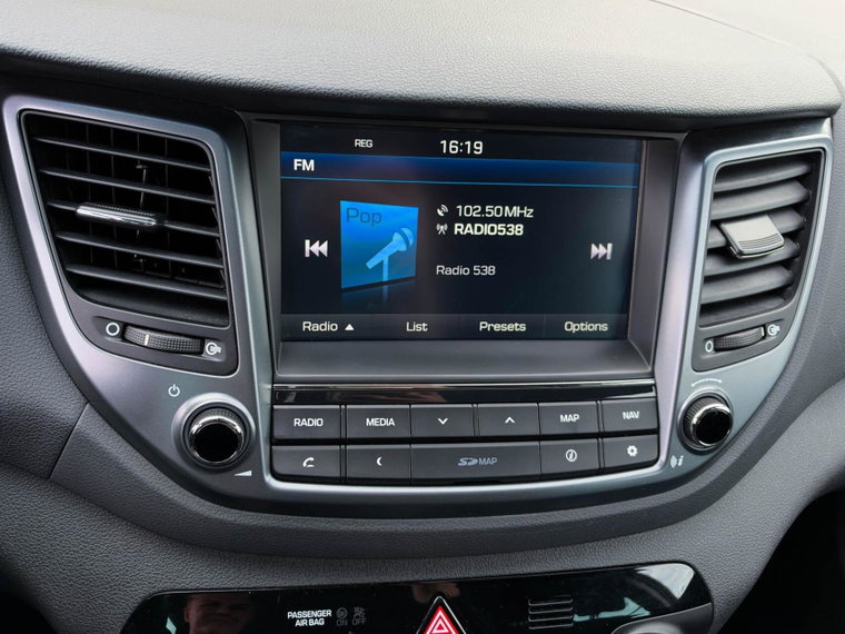 Vehicle Image 25