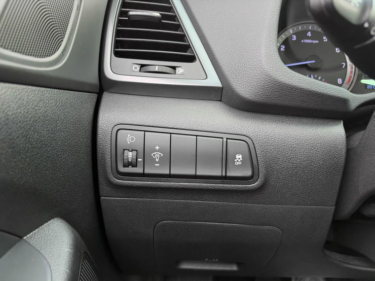 Vehicle Image 35