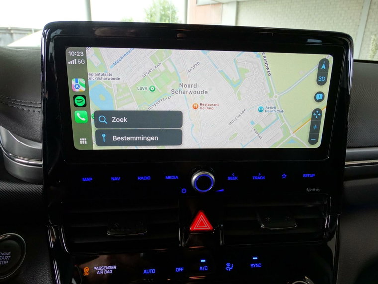 Vehicle Image 21