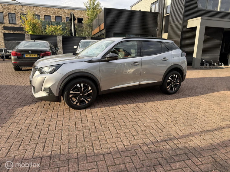 Vehicle Image 30