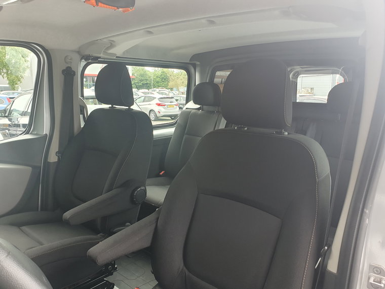 Vehicle Image 37