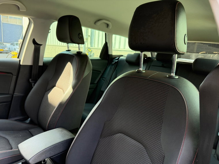 Vehicle Image 36