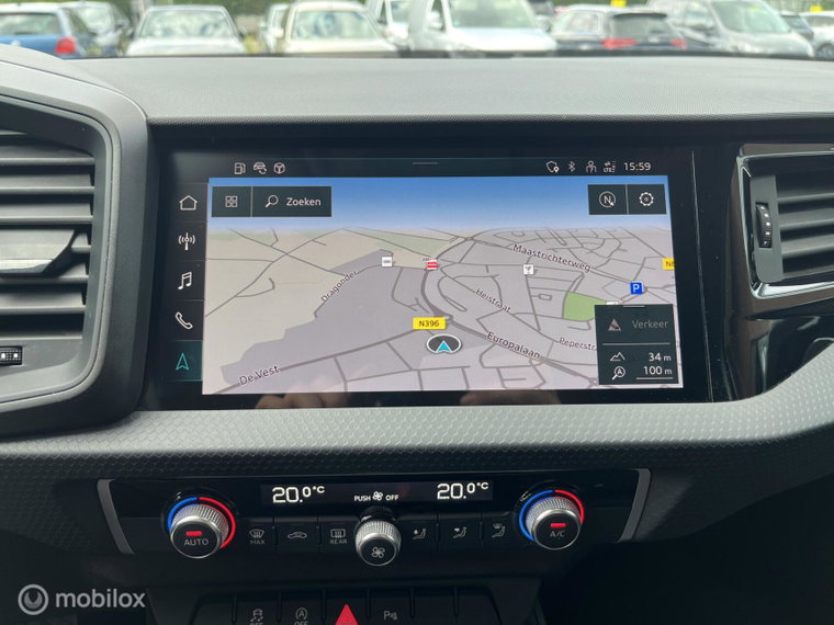 Vehicle Image 16