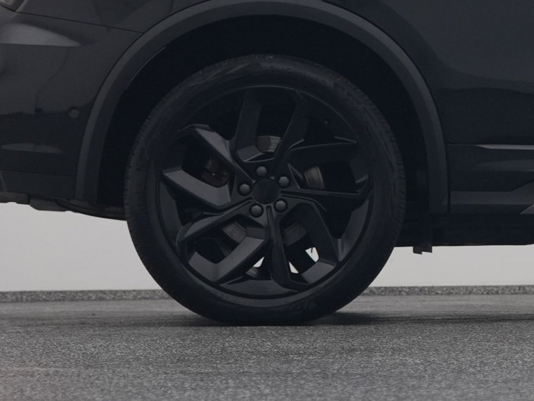 Vehicle Image 41