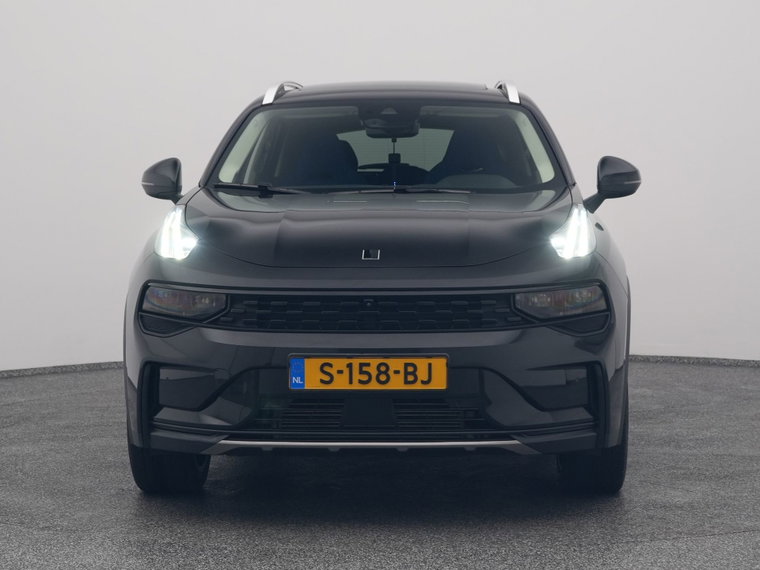 Vehicle Image 9
