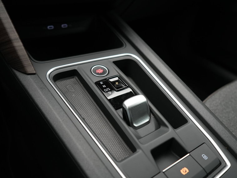 Vehicle Image 39