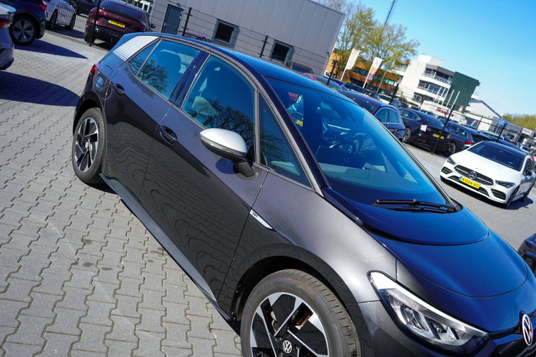 Vehicle Image 36