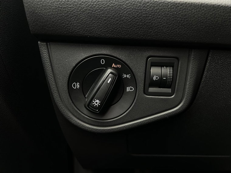 Vehicle Image 42