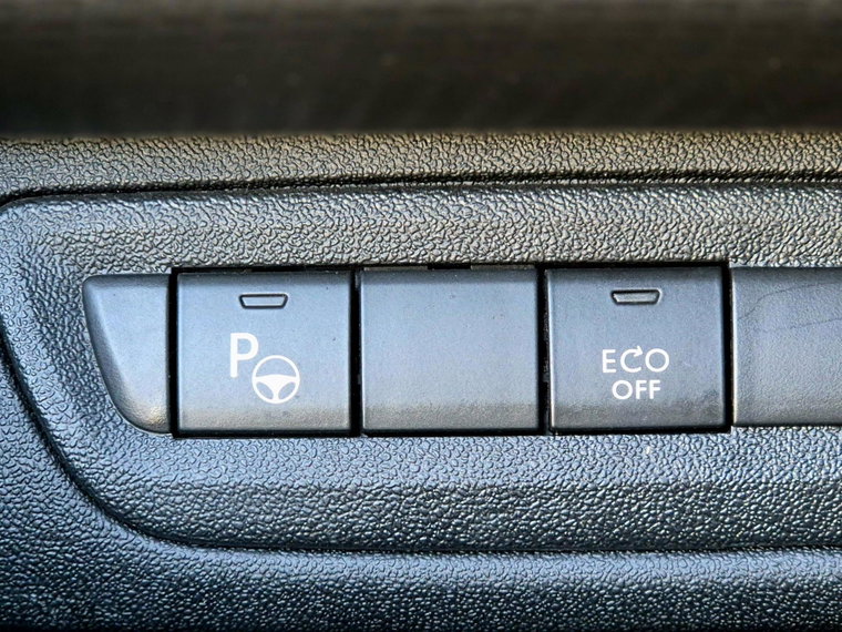 Vehicle Image 29