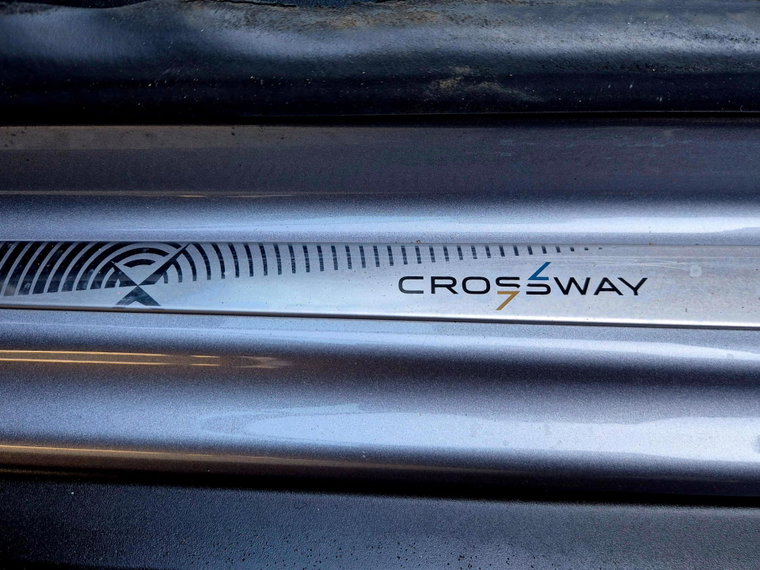 Vehicle Image 37