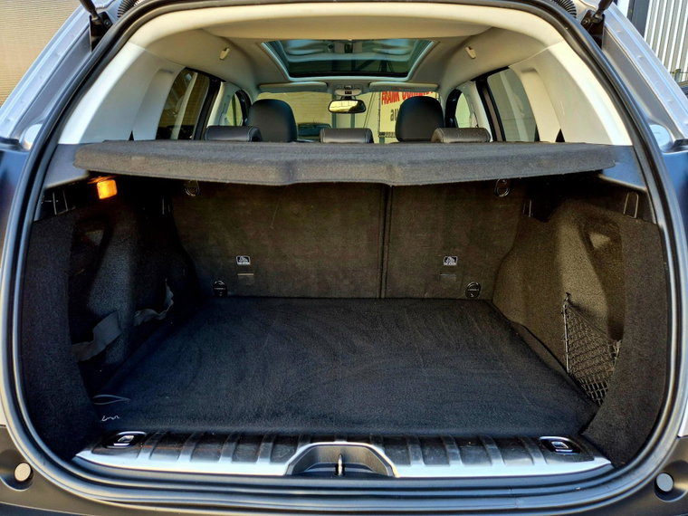 Vehicle Image 38