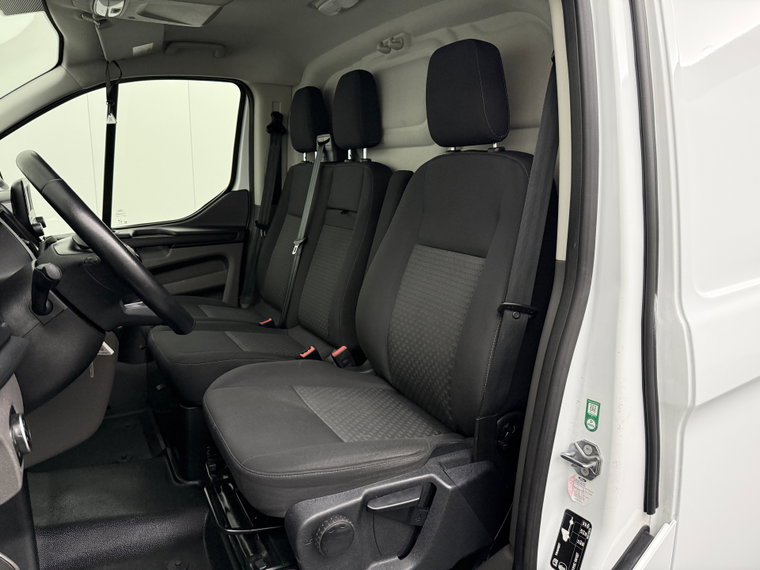 Vehicle Image 22