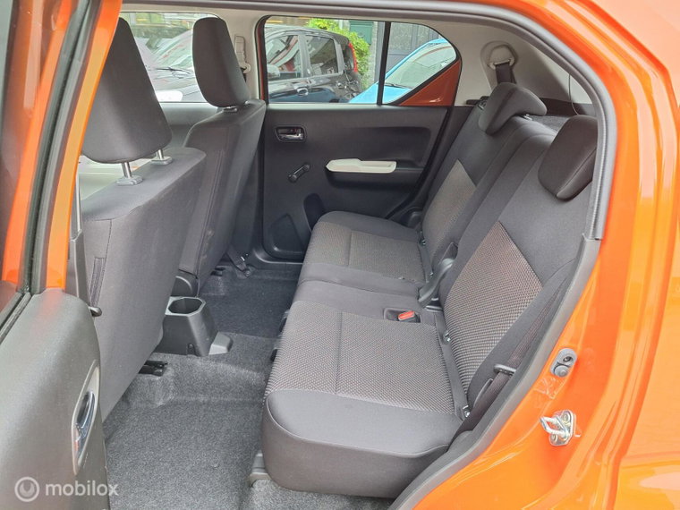 Vehicle Image 12