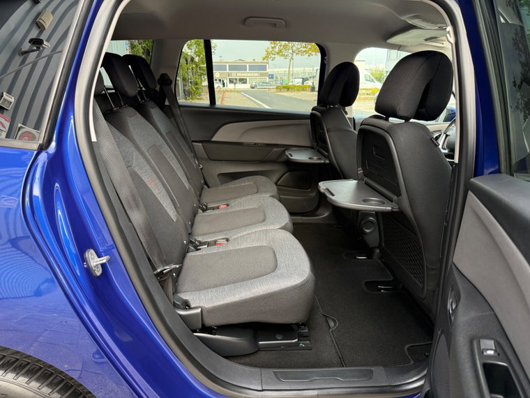 Vehicle Image 33