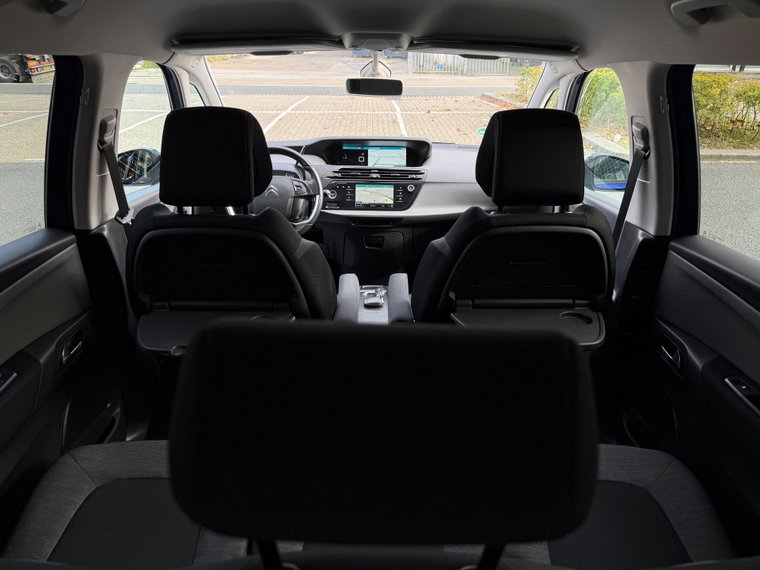 Vehicle Image 36