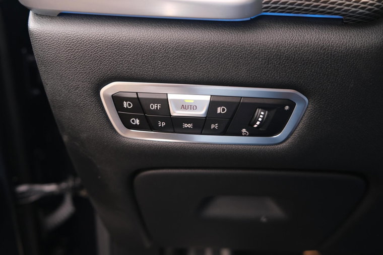 Vehicle Image 29
