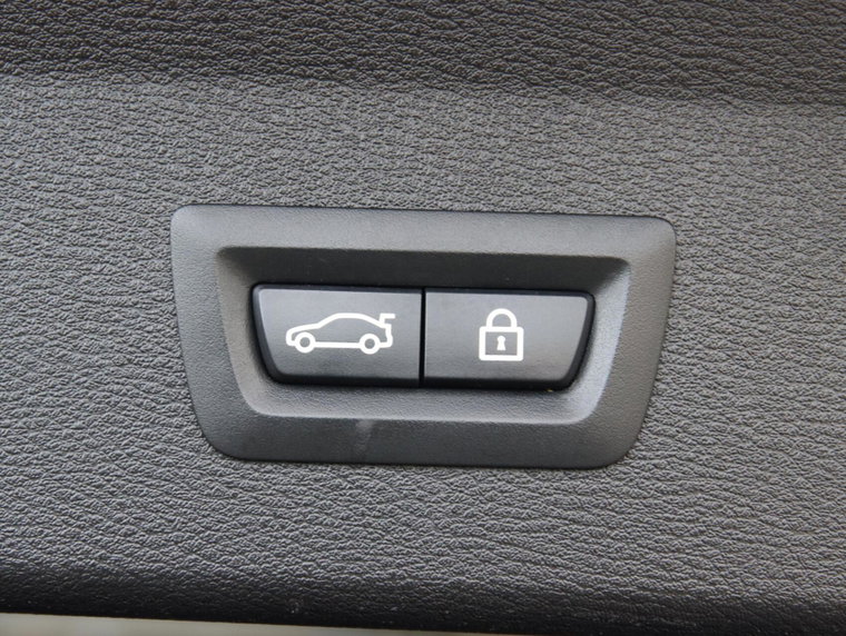 Vehicle Image 27