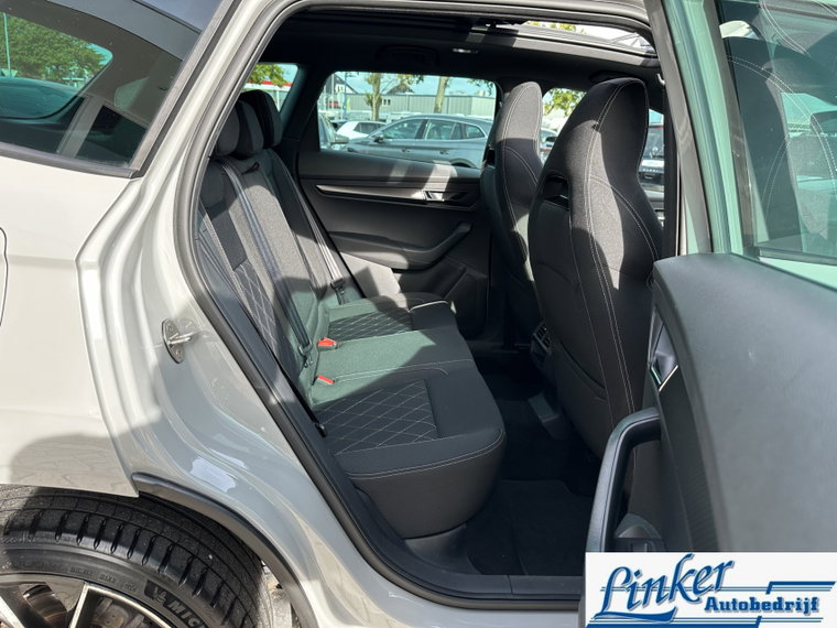 Vehicle Image 37