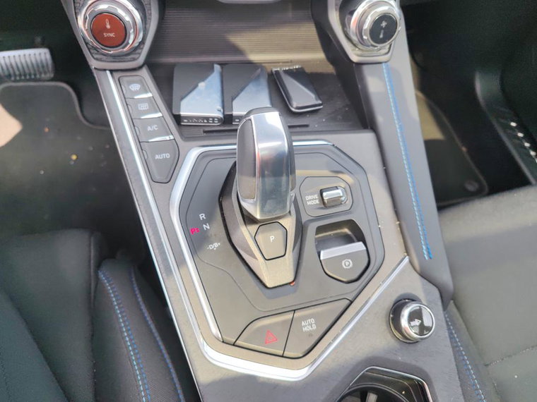 Vehicle Image 15
