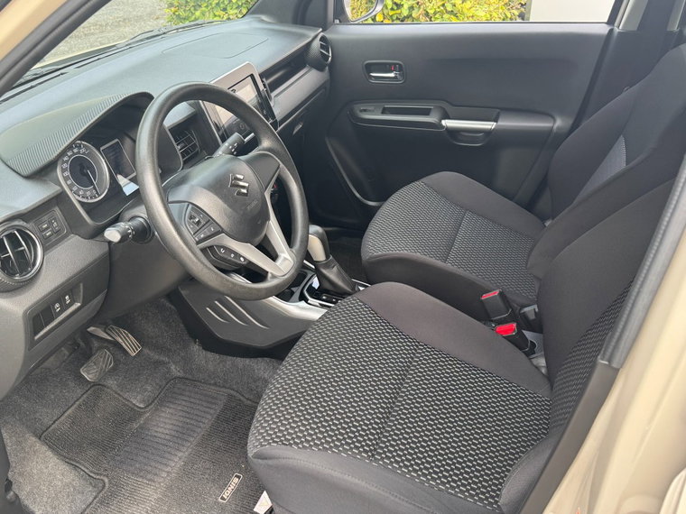 Vehicle Image 15