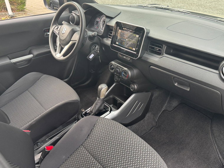 Vehicle Image 23