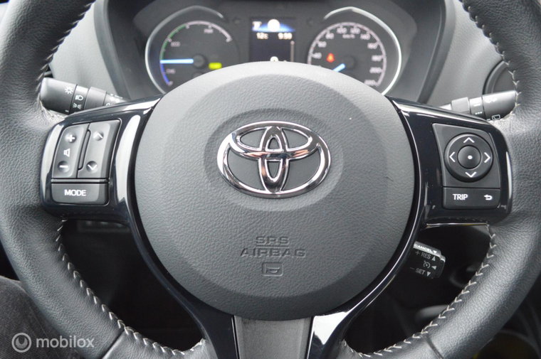 Vehicle Image 17