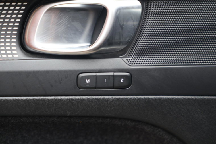 Vehicle Image 27