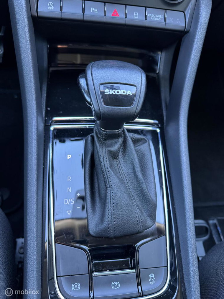 Vehicle Image 28