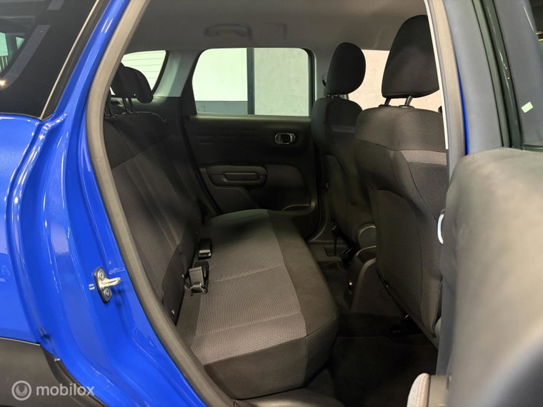 Vehicle Image 33