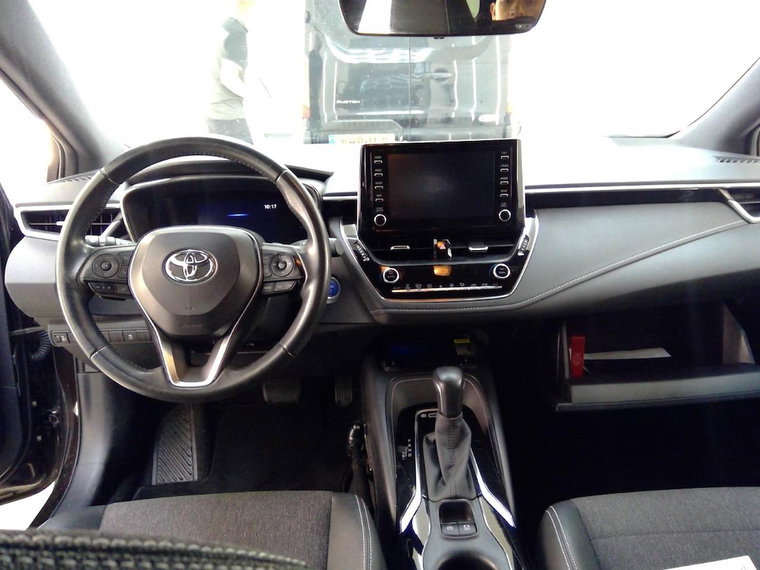 Vehicle Image 8